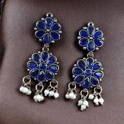 Hardin Style Floral Drop Earrings-picture-39