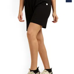 Outflits Women Shorts-image-37