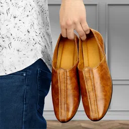 von huette Traditional Punjabi Ethnic Nagra Shoes , Jalsa Mojaris,Khussa Jutis For Men image 2