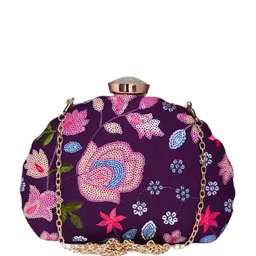 ARTKLIM Embroidered Box Clutch image 2