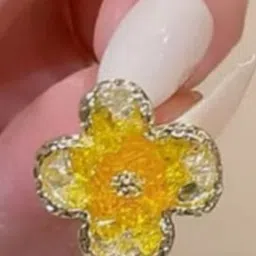 FIMBUL Floral Studs Earrings image 2