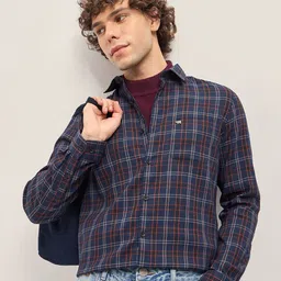 THE BEAR HOUSE Men Spread Collar Tartan Checked Slim Fit Casual Shirt-picture-42