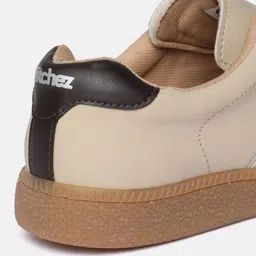 glitchez Men Lace-Ups Contrast Sole Sneakers image 4