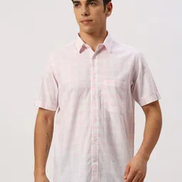 Klub Fox Men Slim Fit Opaque Checked Casual Shirt image 1
