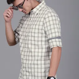 WROGN Men Off-White & Grey Slim Fit Checked Casual Shirt-picture-37