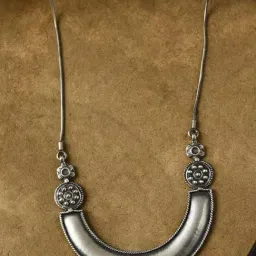 Jaypore Silver Lobster Claw Necklace image 2