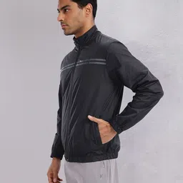 HRX by Hrithik Roshan Striped Detail Rapid-Dry Training Jacket image 4