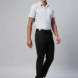 MANQ Men Grey Solid Short Sleeves Spread Collar Formal Shirt image 4