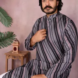 ROOP MISHREE Men Printed Regular Pure Cotton Kurta with Pyjamas image 3