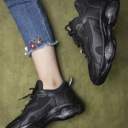 Shoetopia Solid Sneakers - Black-picture-17