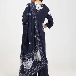 Xelov Women Floral Printed Cotton Kurta with Palazzo & Dupatta image 4