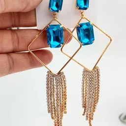 MUNMUN'S Geometric Drop Earrings image 3