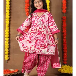 Superminis Cotton Woven Three Fourth Peasant Sleeves Floral Printed Gota Lace Embellished Kurti & Salwar With Dupatta Set - Magenta-picture-24