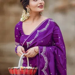 Vastravatika Embellished Zari Art Silk Kanjeevaram Saree-picture-16