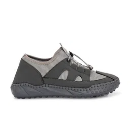 BIZZARO Men Woven Design Sneakers image 4