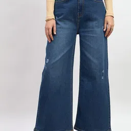 Styli Women Knicking Cat Scratches Dart Detail Wide Leg Denim-image-14
