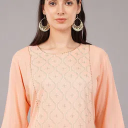 Avaasa Buy Shruthi Geometric Printed Liva Kurta image 3
