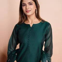 VISHNU WEAVES Women Solid Kurta with Trousers & Dupatta image 5