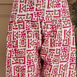 Merira Women Floral Printed Regular Kurta with Trousers & Dupatta image 5