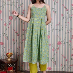 Ode by House of Pataudi Floral Printed Shoulder Straps Pure Cotton Anarkali Kurta-picture-15