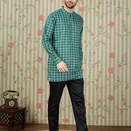 Ode by House of Pataudi Men Geometric Printed Thread Work Kurta image 4
