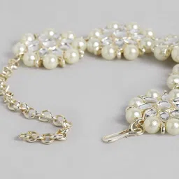 Peora Kundan Gold-Plated Link Bracelet image 5
