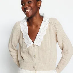 Trendyol V-Neck Ribbed Cardigan Sweater image 3