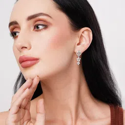 HOT AND BOLD Silver-Toned Classic Studs Earrings image 5