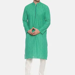 PAROKSH Men Green Printed Dobby Handloom Kurta image 2