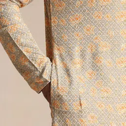 Manyavar Men Green Printed Full Sleeves Kurta With Churidar image 2