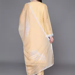 HEEPOSH Women Yellow Floral Embroidered Regular Thread Work Kurta with Trousers & With Dupatta image 5