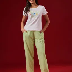 Clovia Cotton Graphic Print Top And Pyjama White-image-70