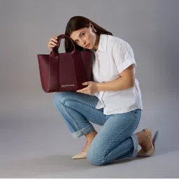 Juicy Couture Women Wine Solid Perla Tote Bag with Detachable Strap-image-18