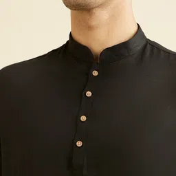 Manyavar Mandarin Collar Linen Straight Kurta image 2