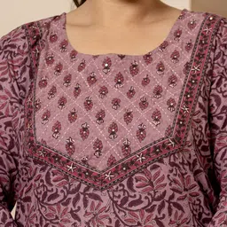 Yufta Women Ethnic Motifs Embroidered Regular Kantha Work Pure Cotton Kurta with Trousers & With Dupatta image 2