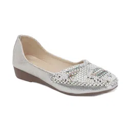 SIRDENILL Women Rhinestone Detailing Embellished Mojaris Flats image 5