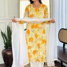 TURITY Women Floral Printed Regular Chanderi Silk Kurta with Trousers & With Dupatta image 2