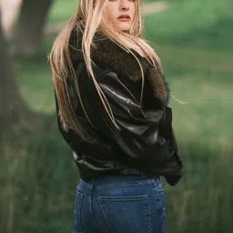 H&M Flared High Jeans image 5