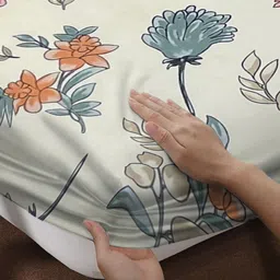 WEAVE AND DECOR White & Grey Printed 300TC Cotton Super King Bedsheet Set 1.98 m x 1.98 m image 3