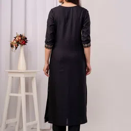 NISHABD Floral Embroidered V-Neck Pure Cotton Straight Kurta with Trouser & Dupatta image 4