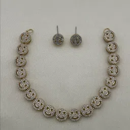 ROFARWORD Gold-Plated Cubic Zirconia Stone Studded Jewellery Set-picture-16