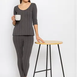 TRENDY RABBIT Women Striped Round Neck Thermal Set-image-98