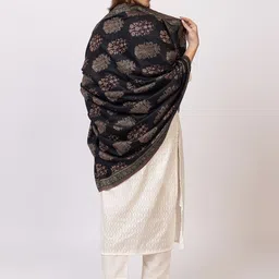 TILLAARI Floral Woven Design Shawl With Fringed Border image 2