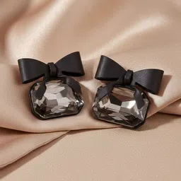 DIVASTRI Geometric Studs Earrings image 2