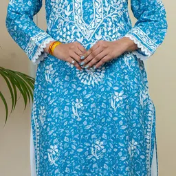 ADR CHIKAN Floral Embroidered Thread Work Pure Cotton Kurta With Dhoti Pants image 4