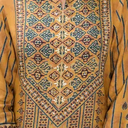 VASVI Ethnic Motifs Printed Notch Neck Sequinned Kurta With Trousers & Dupatta image 2