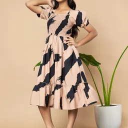OTABU Print Puff Sleeve A-Line Midi Dress image 4