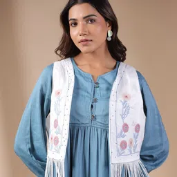 Nyaro Women Floral Crop Open Front Jacket with Embroidered image 2