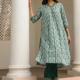SAVI Ethnic Motifs Printed V-Neck Gathered Pure Cotton A Line Kurta with Salwar image 5