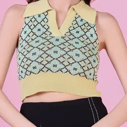SHOWOFF Crop Top image 3